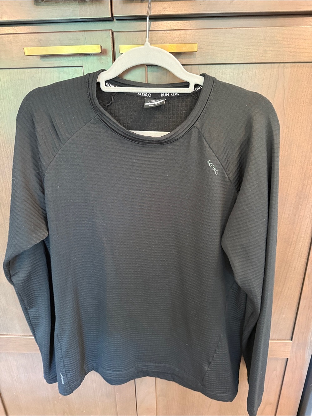 Skora Men’s Black Long Sleeve Performance Tee